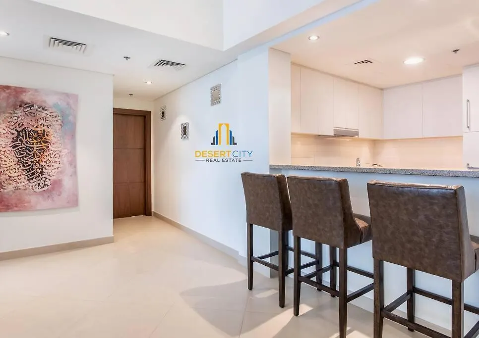 Luxurious 2 Bed Next To Burj Khalifa, Hosted By Desert City Stays Dubai