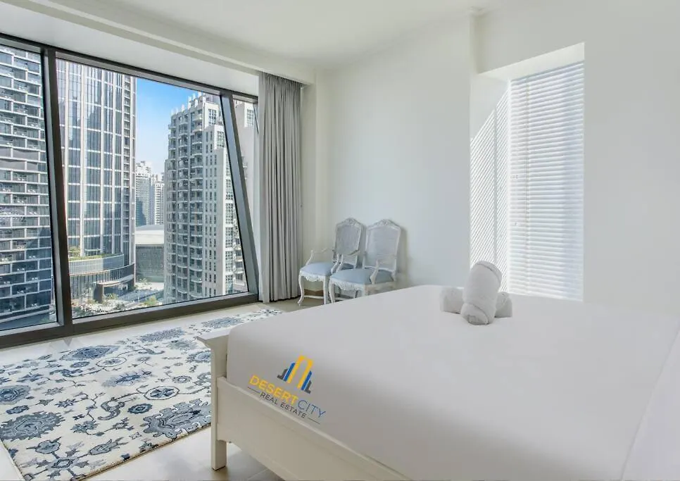 Apartment Luxurious 2 Bed Next To Burj Khalifa, Hosted By Desert City Stays Dubai