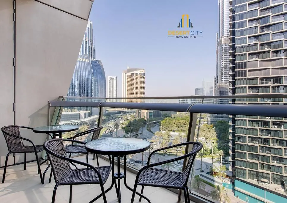 Luxurious 2 Bed Next To Burj Khalifa, Hosted By Desert City Stays Dubai United Arab Emirates